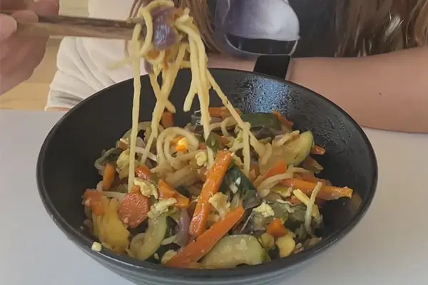 Gebratene Nudeln wie vom Asiaten - Rezept