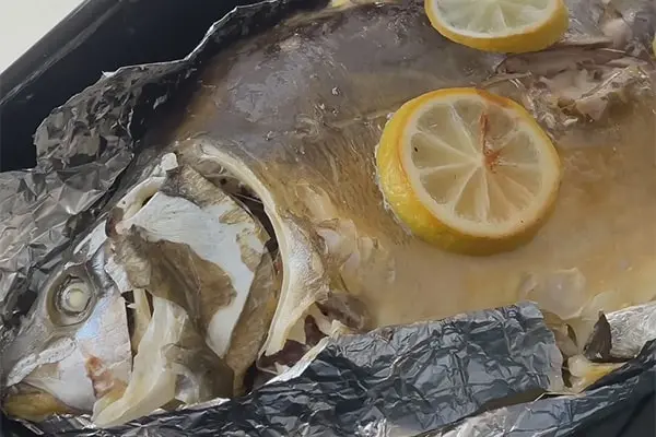 Karpfen im Backofen mit Alufolie - Rezept
