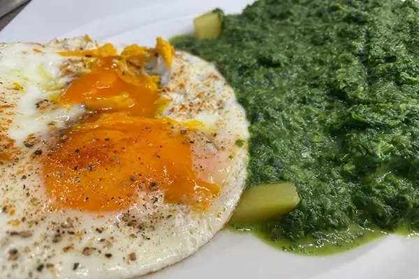 Salzkartoffeln mit Spinat - Rezept